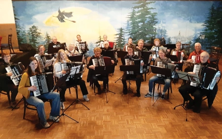 Accordeonorkest speelt Bach